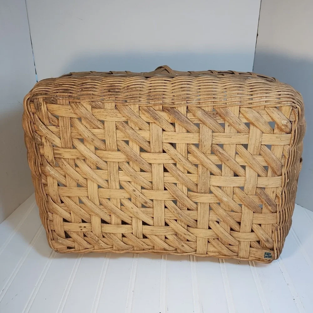 Vintage Woven Basket Goose Geese W/ Handle Large Cottage Core Rustic Farmhouse